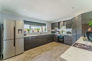 Kitchen- click for photo gallery